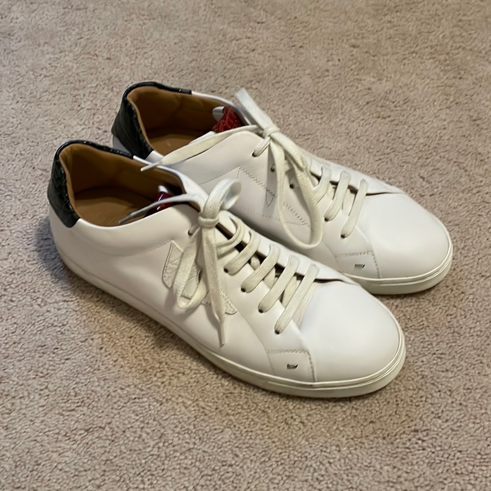 FENDI
EYES MOTIF SNEAKERS size 9